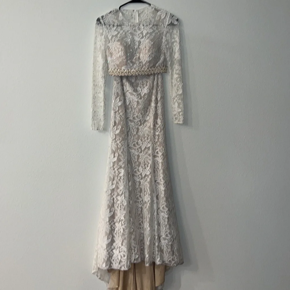 La Femme Two Piece Prom / Wedding/ Gala Set - Picture 5 of 8